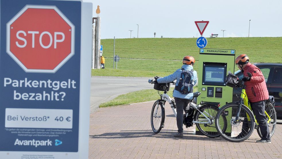 Dieses Schild steht überall dort, wo der Parkplatz wieder verlassen werden kann. Am Campingplatz von Harlesiel wurde die Bewirtschaftung der Parkfläche erst kürzlich umgestellt. Foto: Ullrich