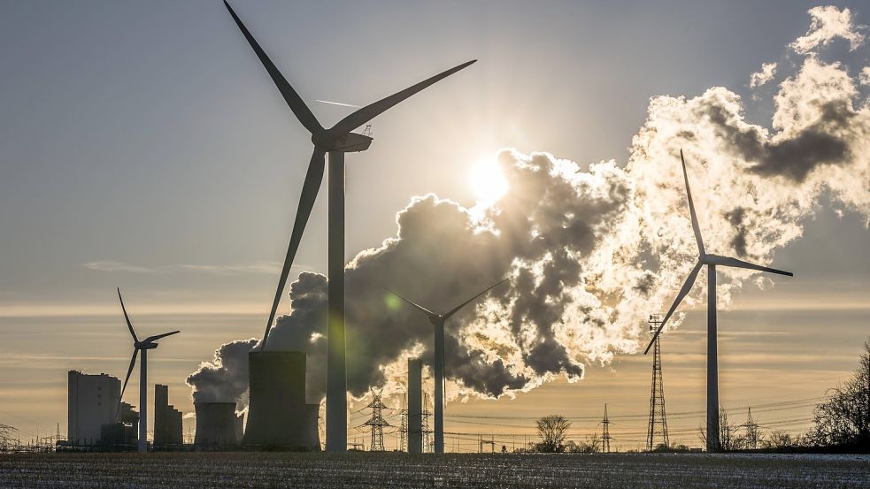 Mehr Windräder, weniger Kohlekraftwerke: Der Expertenrat zum Klimaschutz hat der Bundesregierung einen klaren Auftrag erteilt. Foto: Tepass/Imagebroker/Imago Images