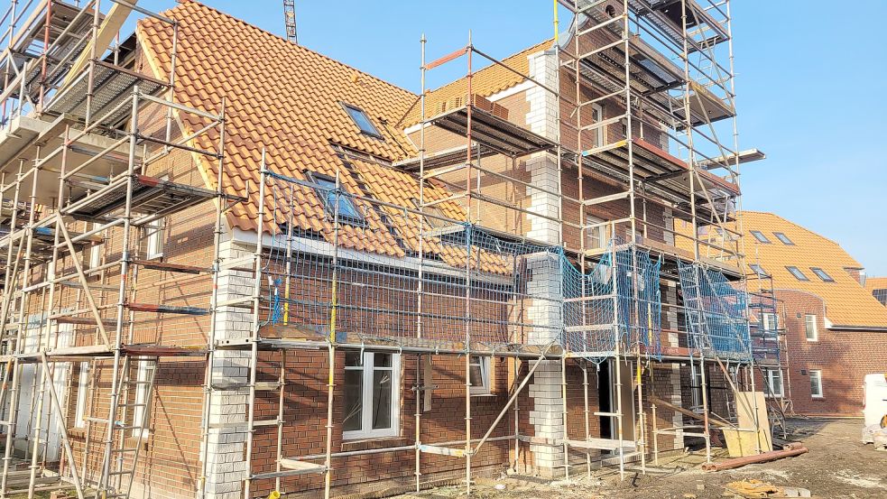 Das klassische Einfamilienhaus hat aus Sicht von Bürgermeister Florian Eiben ausgedient. Vierereinheiten und Reihenhäuser müssten in Zukunft in Norden gebaut werden. Foto: Rebecca Kresse