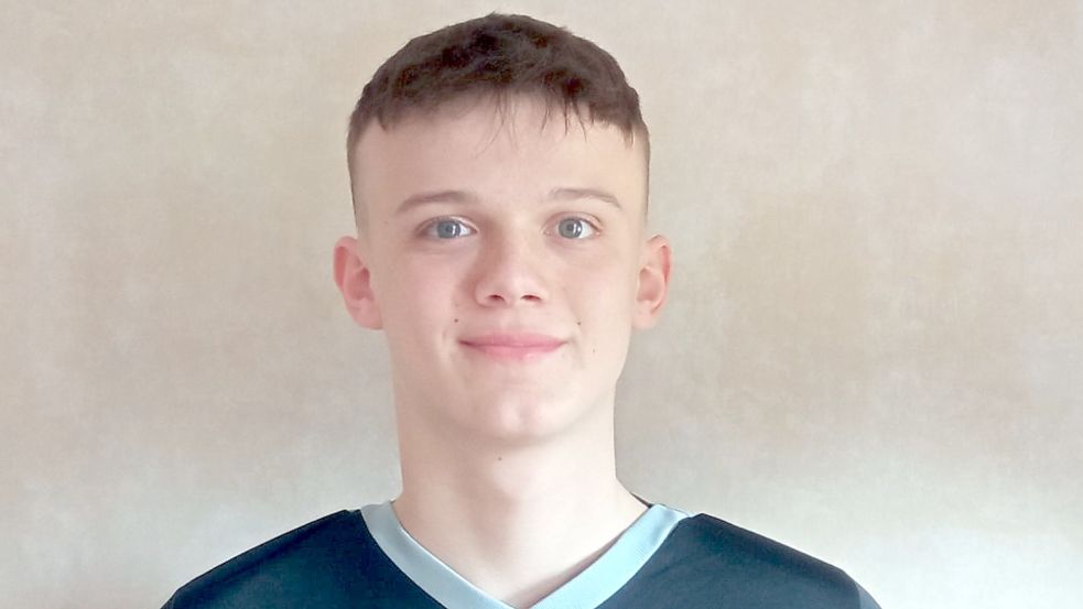 Auch Florian Hillebrand pfeift mit 16 schon in der Bezirksliga. Foto: Privat
