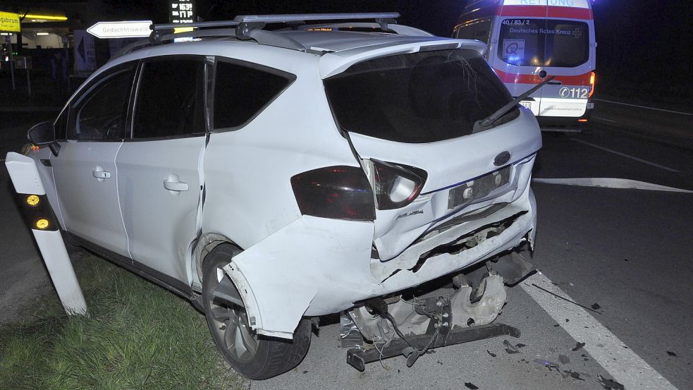 Der Fahrer dieses Wagens wurde leicht verletzt. Foto: Wolters