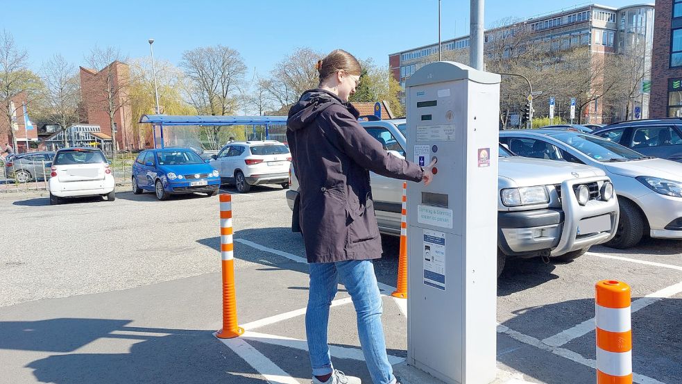 In der Innenstadt gibt es rund 3500 Stellplätze, von denen aber nur etwa 42 Prozent bewirtschaftet werden, also kostenpflichtig sind. Fotos: Hanssen