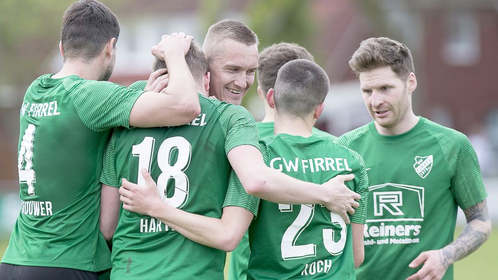 Groß war der Jubel bei GW Firrel nach dem starken Auftritt gegen Voxtrup. Foto: Doden/Emden