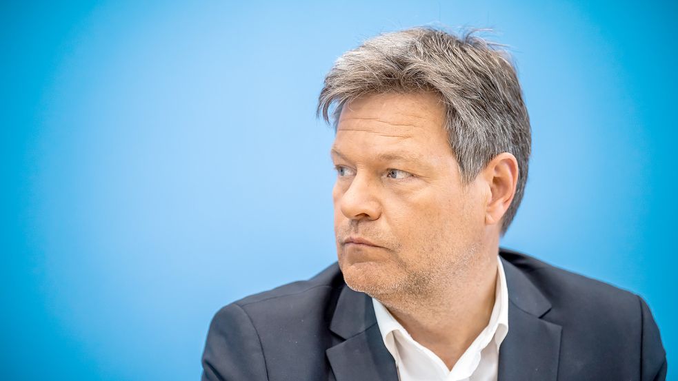 Robert Habecks Personalpolitik im Wirtschaftsministerium sorgt für Ärger. Foto: dpa/Michael Kappeler
