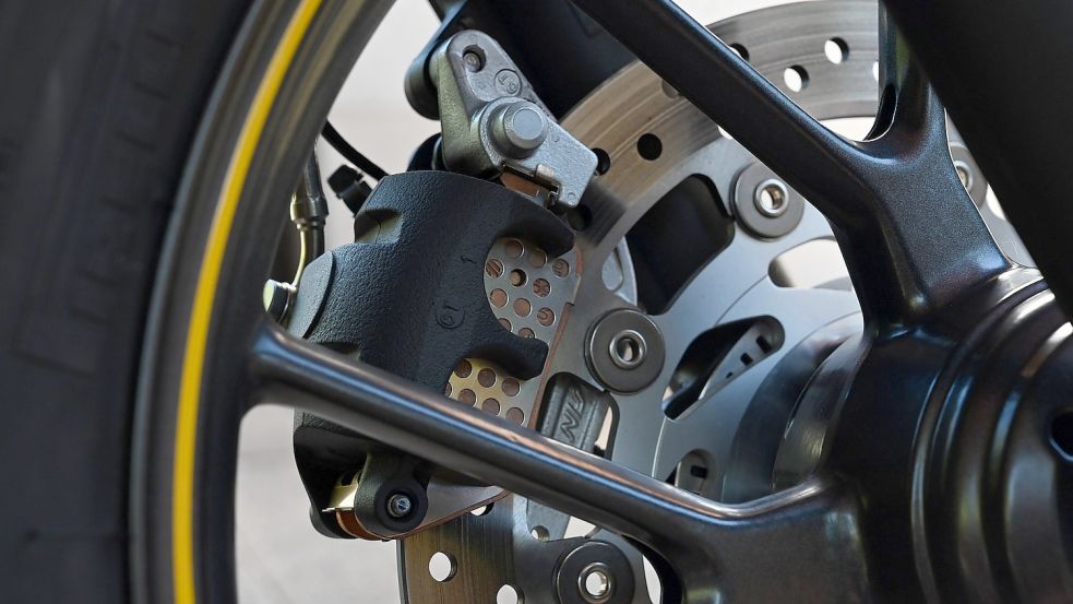 Ein Unbekannter hat die Bremsscheiben zweier Motorräder manipuliert. Symbolfoto: Pixabay