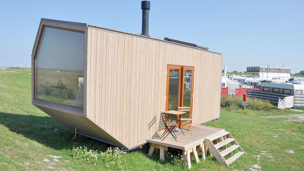 Ein Tiny House in Harlesiel. Dort kann es von Urlaubern zum „Glamping“ gebucht werden. Foto: Archiv