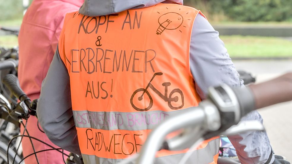 Trotz gemütlicher Korso-Stimmung fanden die Teilnehmer in den vergangenen Jahren auf der Tour zwischen Riepe und Oldersum deutliche Worte. Foto: Ortgies