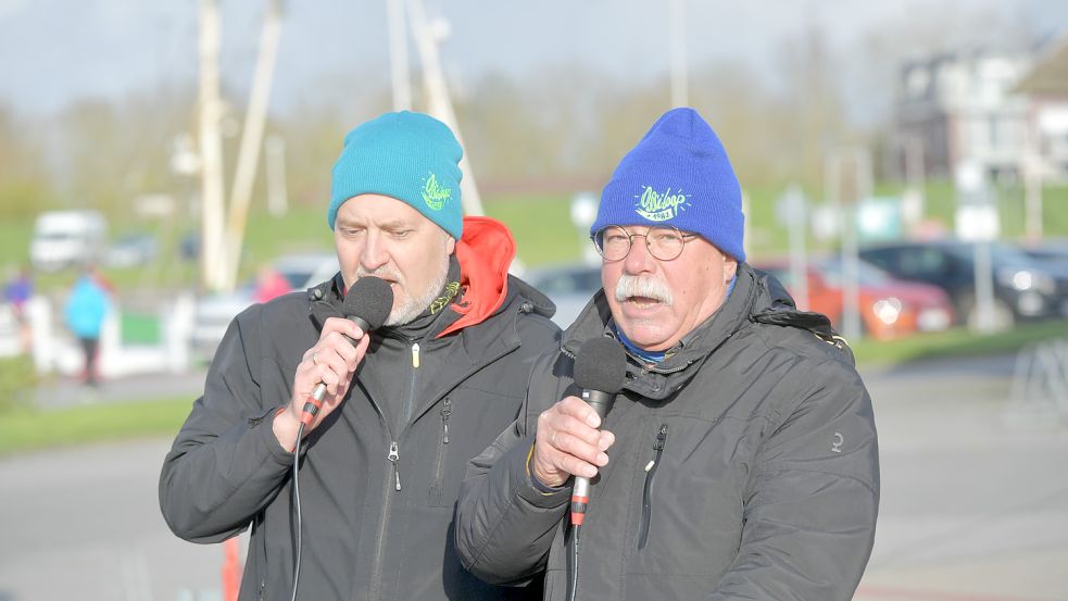 Sie nennen sich „Die Ganter“: Hans-Albert Theilen (links) und Dieter Kabra haben ein Lied über den Ossiloop geschrieben. Foto: Ortgies
