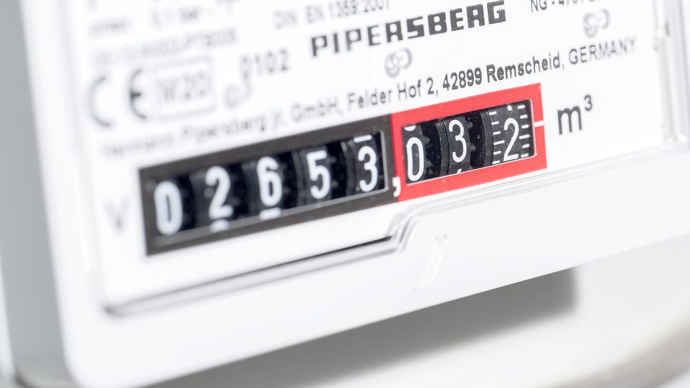Emder, denen eine Sperre bei der Lieferung von Gas und Strom droht, können nun in bestimmten Fällen Geld aus dem Härtefallfonds beantragen. Foto: Foto: Bernd Weißbrod/dpa