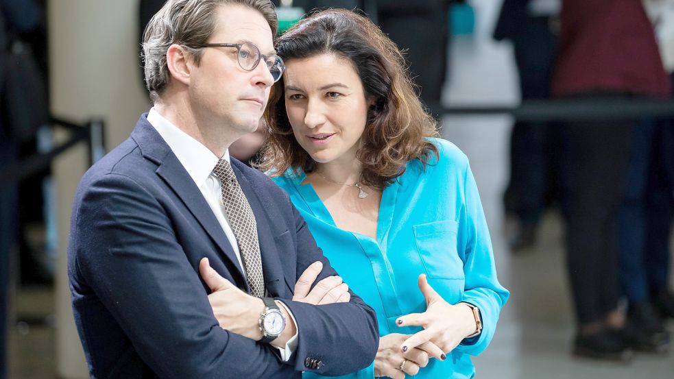 Die CSU-Politiker Andreas Scheuer und Dorothee Bär haben sich in Florida mit dem US-Gouverneur Ron DeSantis getroffen. Foto: dpa/Daniel Karmann