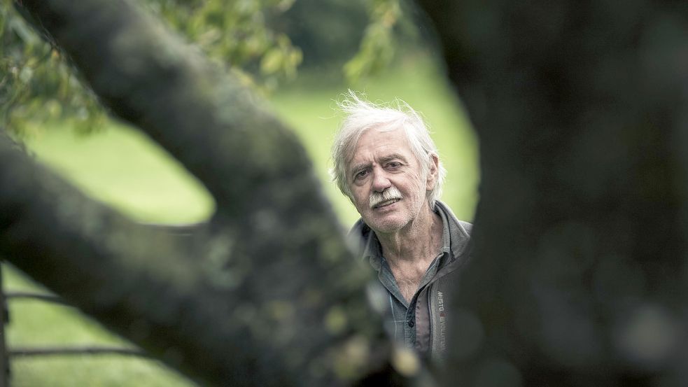 Zu Hause im schleswig-holsteinischen Goltoft: Nonstop-Weltumsegler und Buchautor Wilfried Erdmann. Foto: Imago Images/Felix Jason