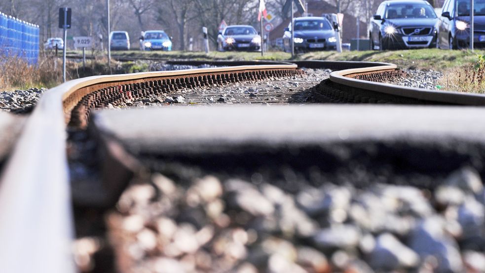 Die Schienen verlaufen parallel zur Bundesstraße 72. Foto: Archiv/Ortgies