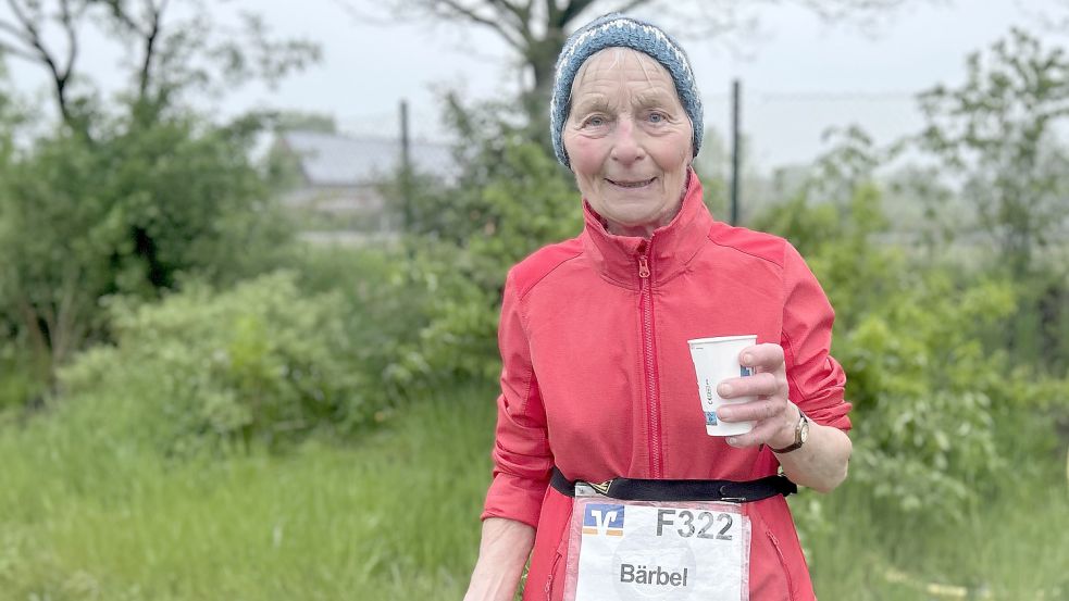 Bärbel Janssen ist eine begeisterte Läuferin und macht seit Jahren beim Ossiloop mit. Das soll auch so lange wie möglich so bleiben, wünscht sich die 84-Jährige. Foto: Heinig