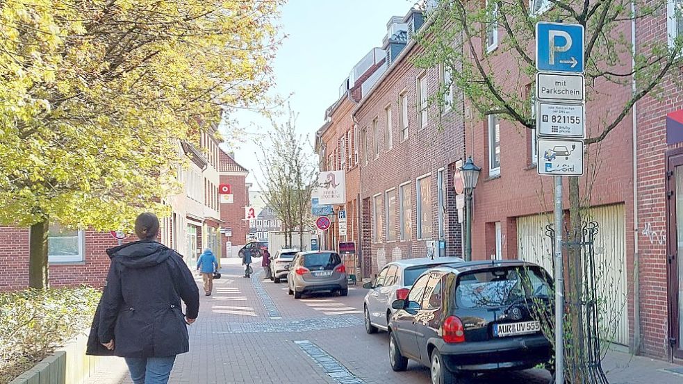 Entlang der Bismarckstraße und der Pottgießerstraße parken häufig unerlaubt Autos.