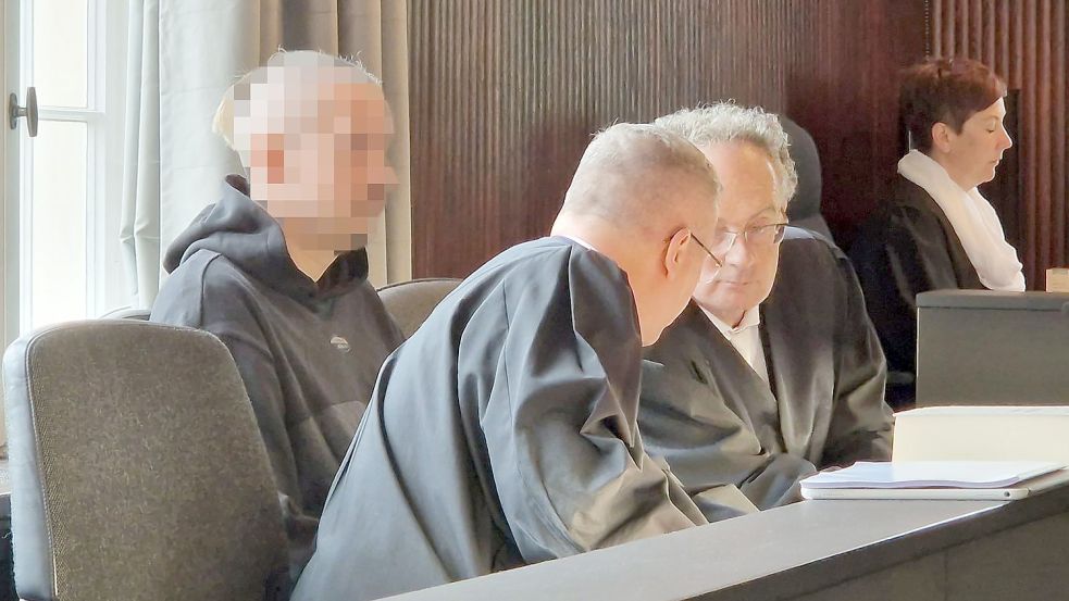 Rund zehn Jahre nach der Tat wird dem Vater vor dem Landgericht Schwerin vorgeworfen, seinen Sohn umgebracht zu haben. Foto: Thorben Oberhag