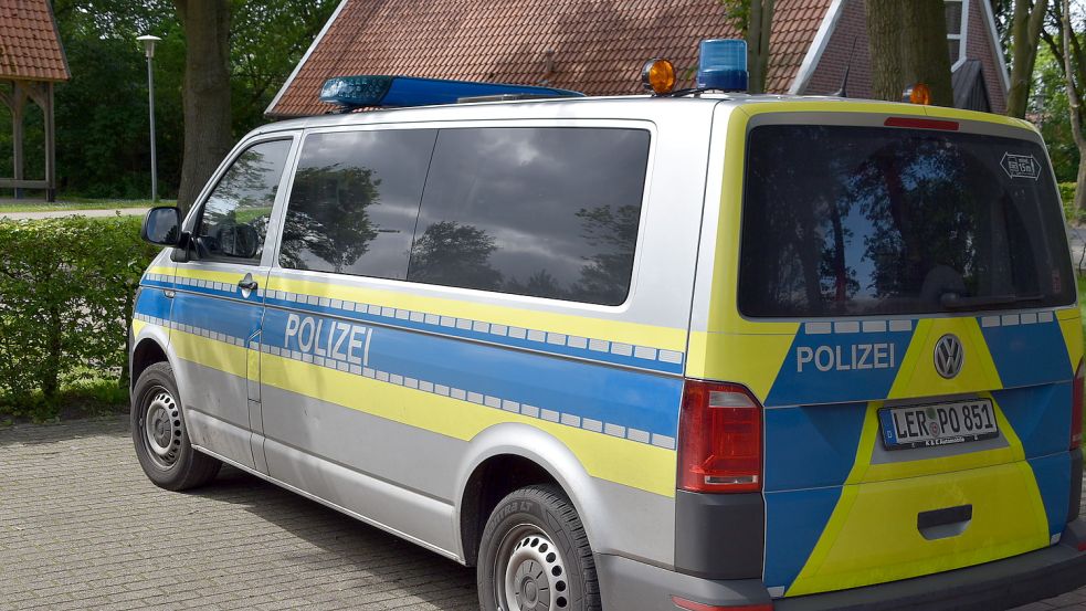 Auch beim Hahnentanger Friedhof wurde nach dem Täter gesucht. Foto: Ammermann