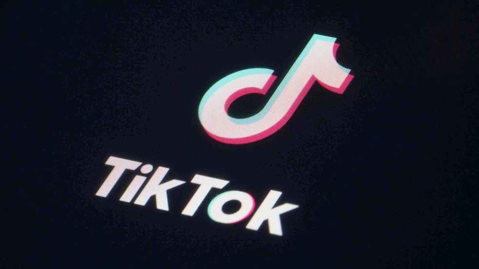 Auch Otto Waalkes ist nun auf der Videoplattform TikTok zu finden – als „Otto aus E“. Symbolfoto: Matt Slocum/AP/dpa