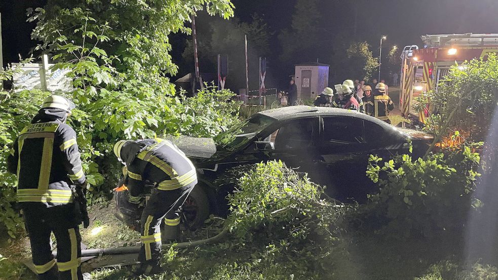 Die Freiwillige Feuerwehr Norden ist in der Nacht zu Donnerstag in der Innenstadt im Einsatz gewesen. Foto: Feuerwehr