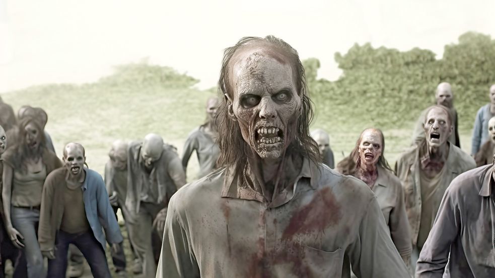 Wenn eine Armee Zombies anrückt, sollten sich die Menschen schnell in Sicherheit bringen. Foto: imago images/Addictive Stock