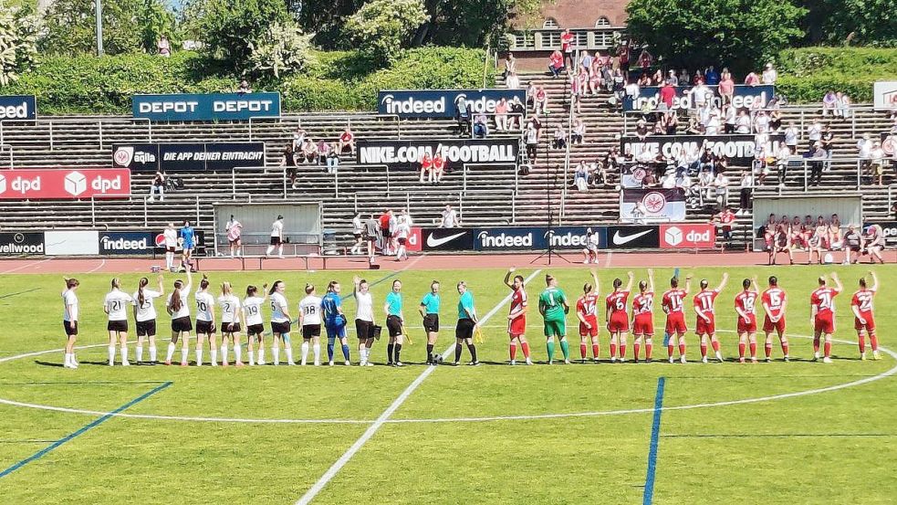 Die B-Juniorinnen der SpVg Aurich treten gegen Eintracht Frankfurt an. Foto: Siemens