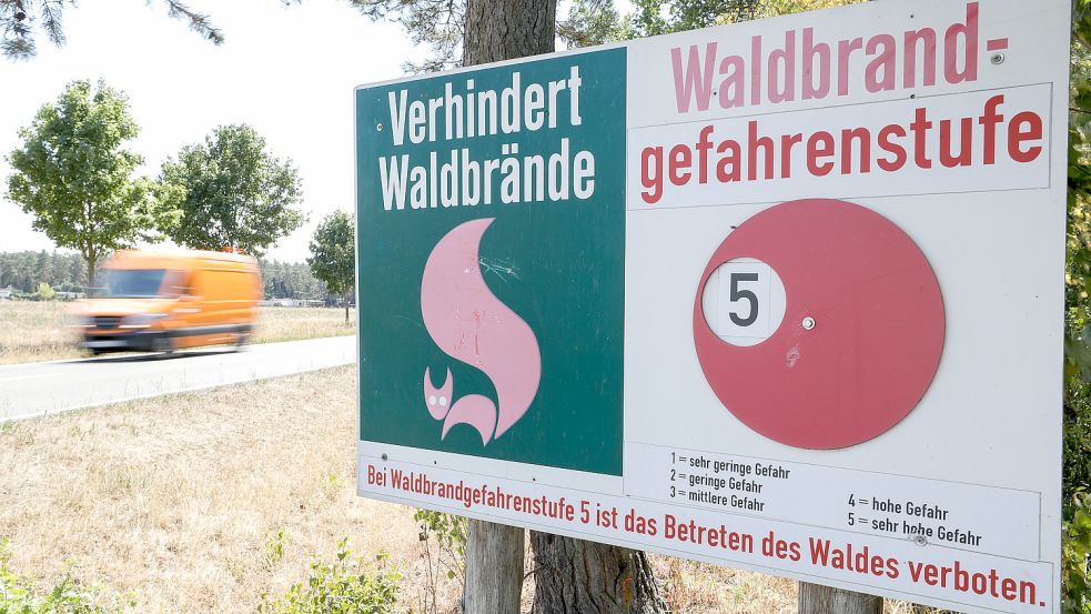 In Niedersachsen könnte in den kommenden Tagen mehrfach die höchste Waldbrand-Warnstufe erreicht werden. Foto: dpa/Jan Woitas