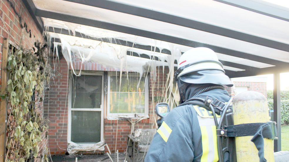 Das Feuer war auf einer Terrasse ausgebrochen. Foto: Rand