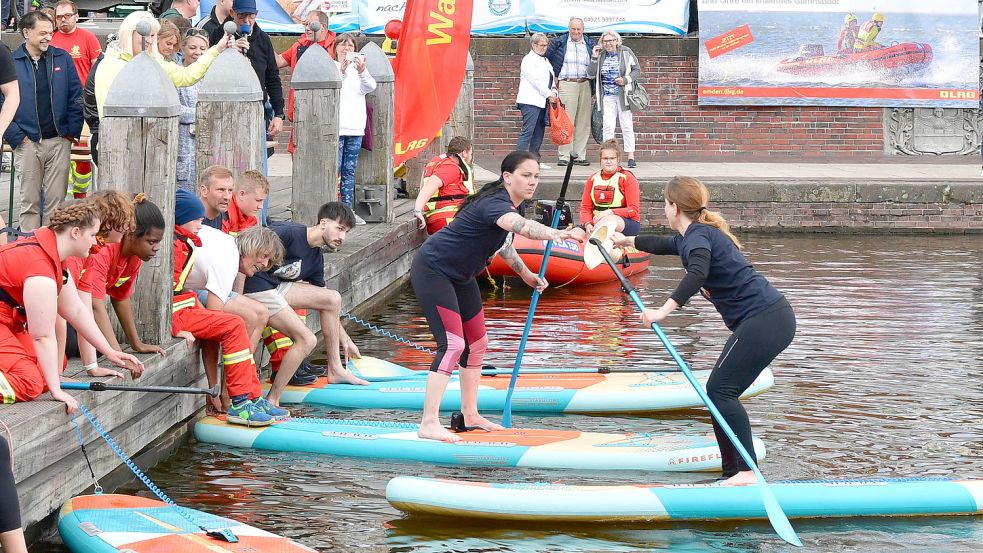 Schon im vergangenen Jahr gab es auf dem Ratsdelft spannende Rennen im Stand-up-Paddling. Foto: Archiv