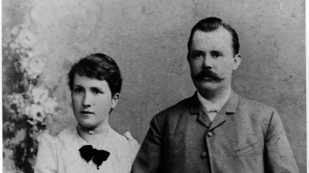 Ein Foto von Flora und Bernhard Reemtsma bei ihrer Hochzeit. Foto: Museum der Arbeit/Stiftung Historische Museen Hamburg