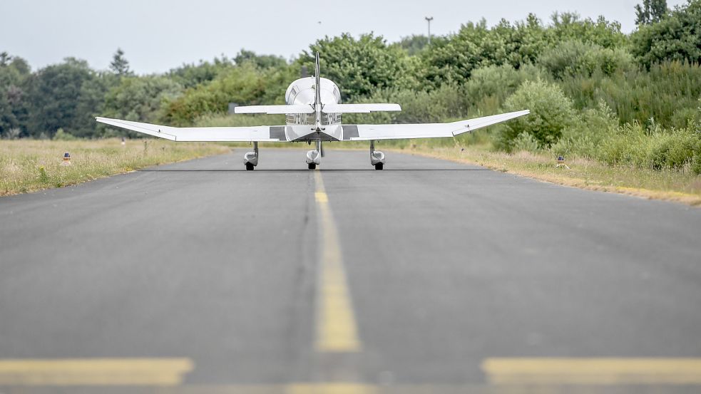 Über 20.000 Starts und Landungen kommen am Flugplatz Leer-Papenburg jedes Jahr zusammen. Foto: Ortgies