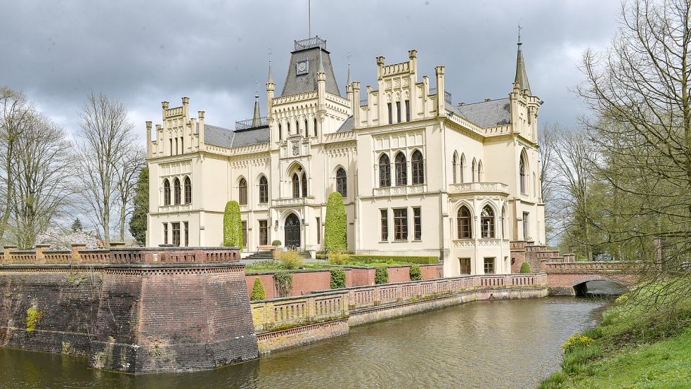 Besuchern der Evenburg wird im Juli einiges geboten. Foto: Ortgies/Archiv