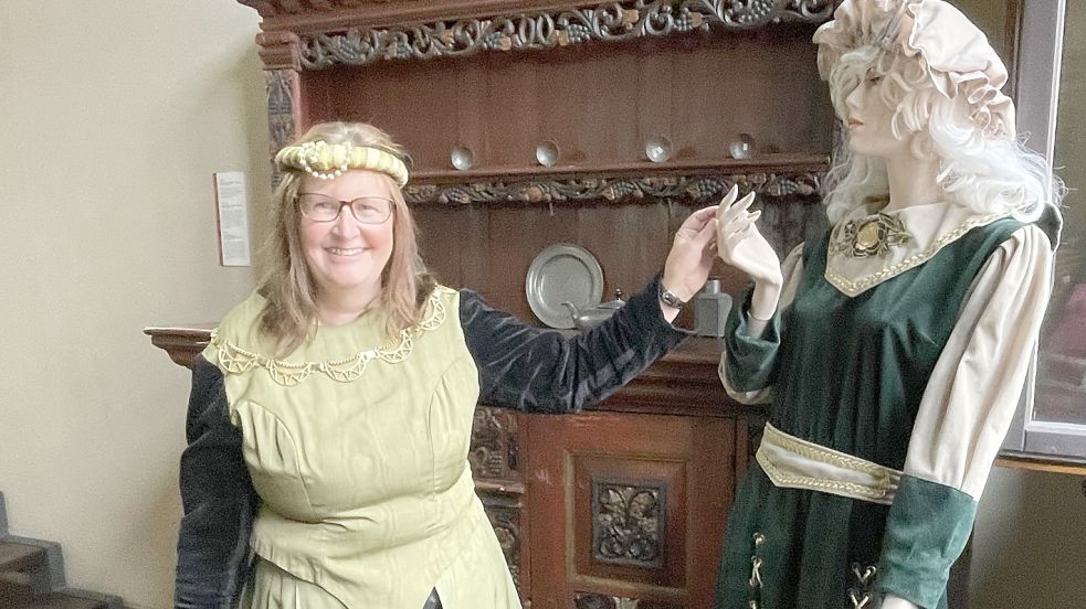 Anke Friedewold ist immer auf Tuchfühlung mit der Vergangenheit. Foto: Boschbach