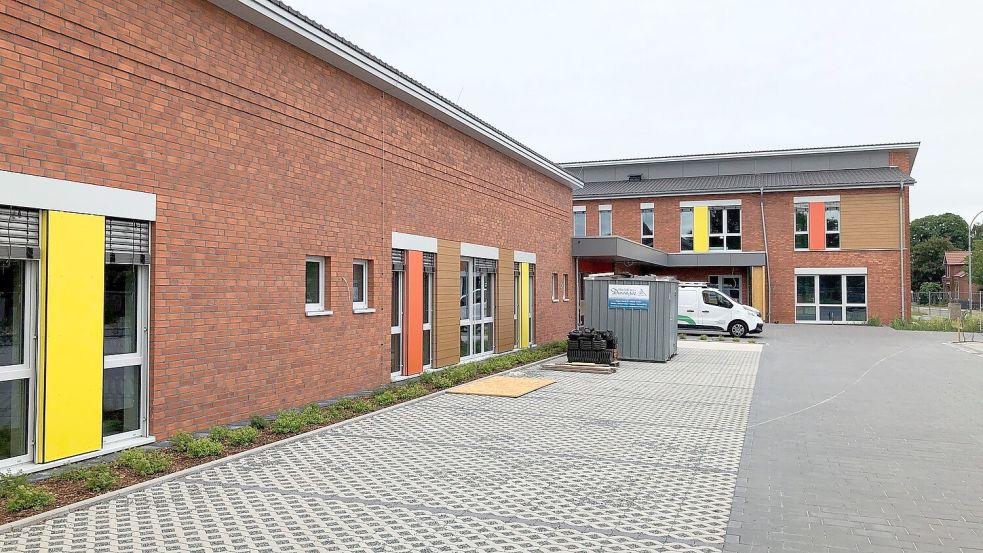 Die Arbeiten am Campus Ihrhove sind schon weiter vorrangeschritten. Allerdings gibt es ein Probleme: Eine am Bau beteiligte Firma ist insolvent. Foto: Ammermann