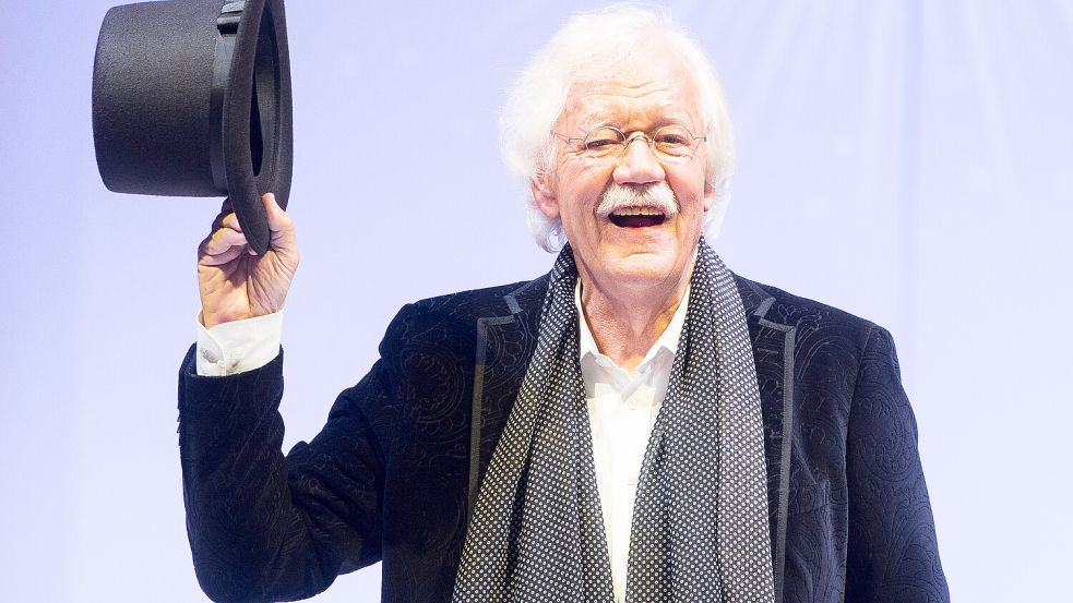 Carlo von Tiedemann ist bereits seit über 50 Jahren Moderator beim NDR. Zuletzt hatte er mit gesundheitlichen Problemen zu kämpfen. Foto: dpa/Daniel Bockwoldt