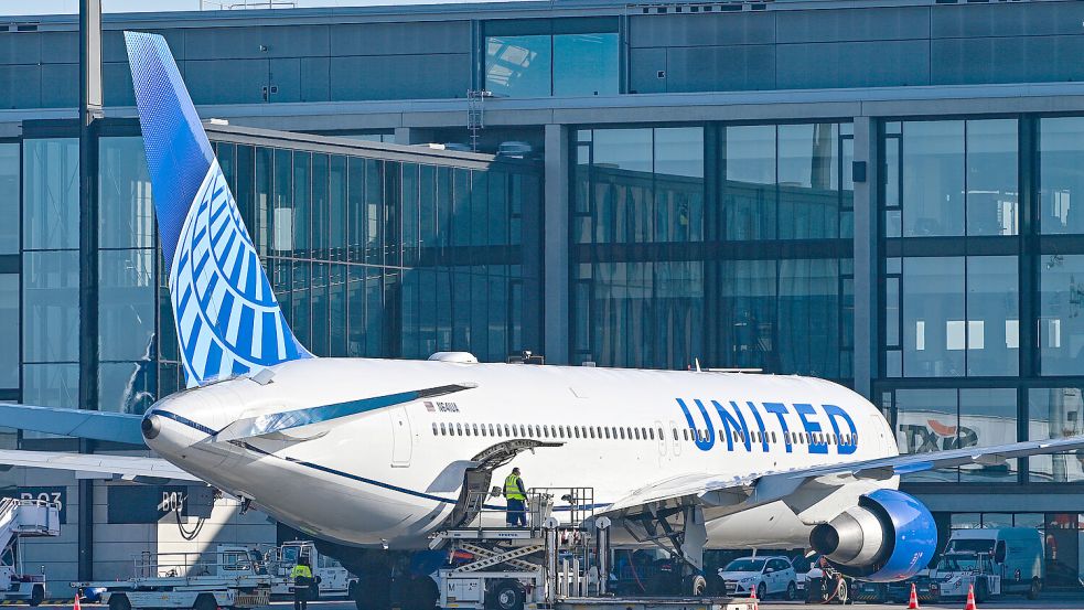 Der United Airlines-Flieger kehrte schneller auf den Boden zurück als geplant. Foto: dpa-Zentralbild
