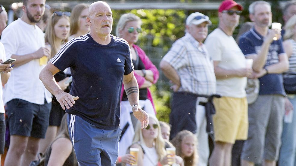 Trainer Stefan Emmerling trifft mit dem BSV auf Werder II. Foto: Doden