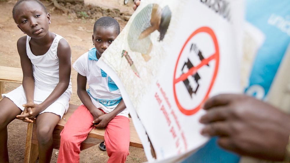 Um weibliche Genitalverstümmelung wirksam zu bekämpfen, ist Aufklärung notwendig. Foto: dpa/UNICEF