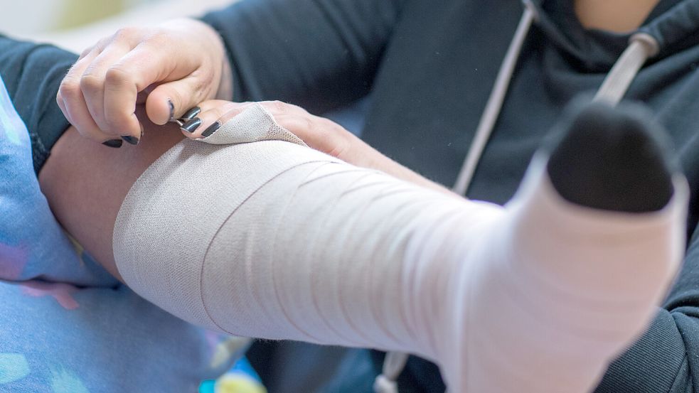 Niedersachsens Altenpflegekräfte sind im vergangenen Jahr nach Angaben der Krankenkasse Barmer so oft krankgeschrieben gewesen wie nie zuvor. Foto: dpa-Zentralbild