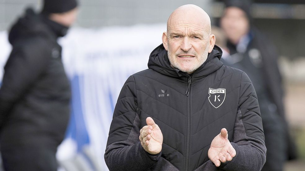 Trainer Stefan Emmerling und seiner Emder Mannschaft wird von der Konkurrenz in dieser Saison ganz viel zugetraut. Archivfoto: Doden/Emden