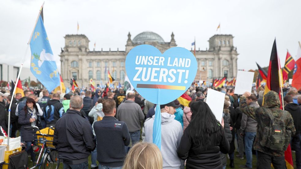 In Zeiten von Inflation inszeniert sich die Partei verstärkt als Anwalt der wirtschaftlich Schwachen. Foto: Christoph Soeder / dpa / picture alliance