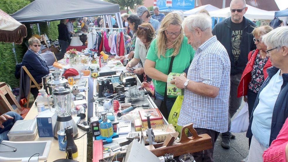 Dichtes Gedränge gab es in vorigen Jahren an den Flohmarktständen. Foto: Archiv/Niet