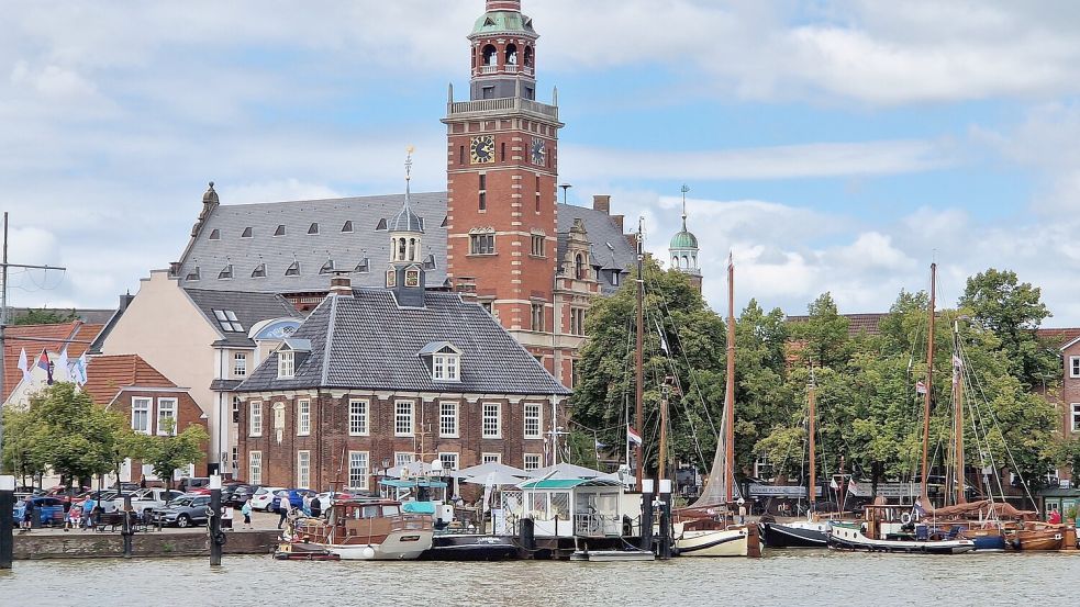 Den Hafen von Leer kannte die Familie von den Ostfriesenland-Krimis. Die weckten die Neugier, Leer einmal selbst zu entdecken. Foto: Gettkowski