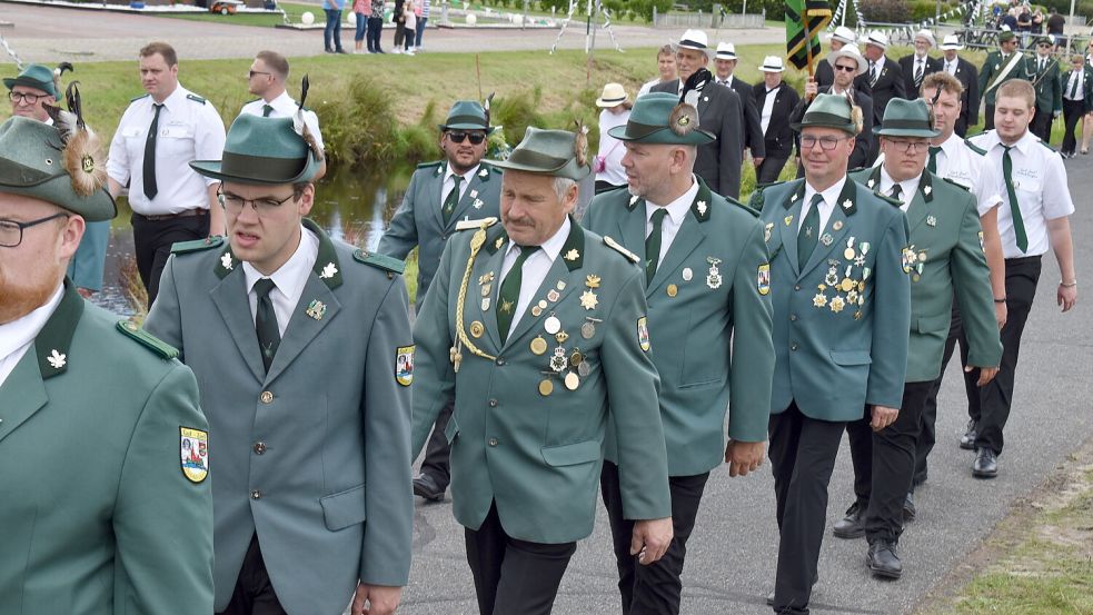 Insgesamt 455 Teilnehmer machten beim Festumzug mit.