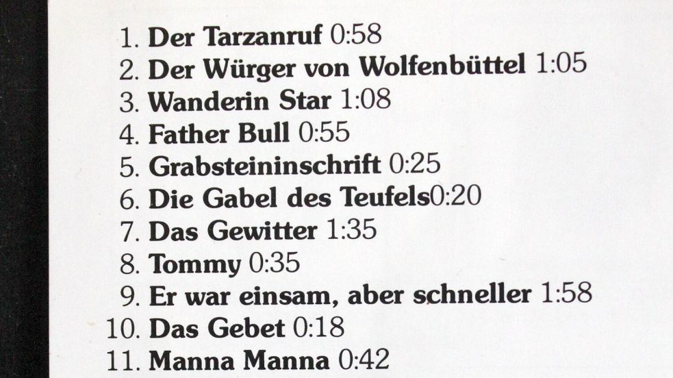 Die erste Otto-LP kletterte im Jahr 1973 bis auf Platz eins der deutschen Albumcharts. Hier ein Auszug aus dem Inhalt. Quelle: Rüssl Räckords