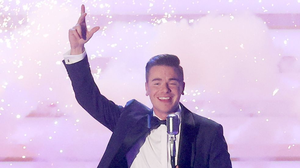 Einer der Interpreten, die zum Schlagerfestival der Herzen kommen, ist Eric Philippi. Foto: Bodo Schackow/dpa