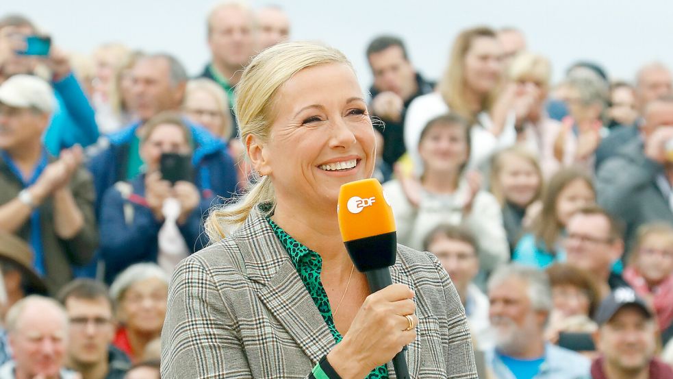 Seit dem Jahr 2000 moderiert Andrea Kiewel den „ZDF-Fernsehgarten“. Foto: dpa/ZDF/Ralph Orlowski