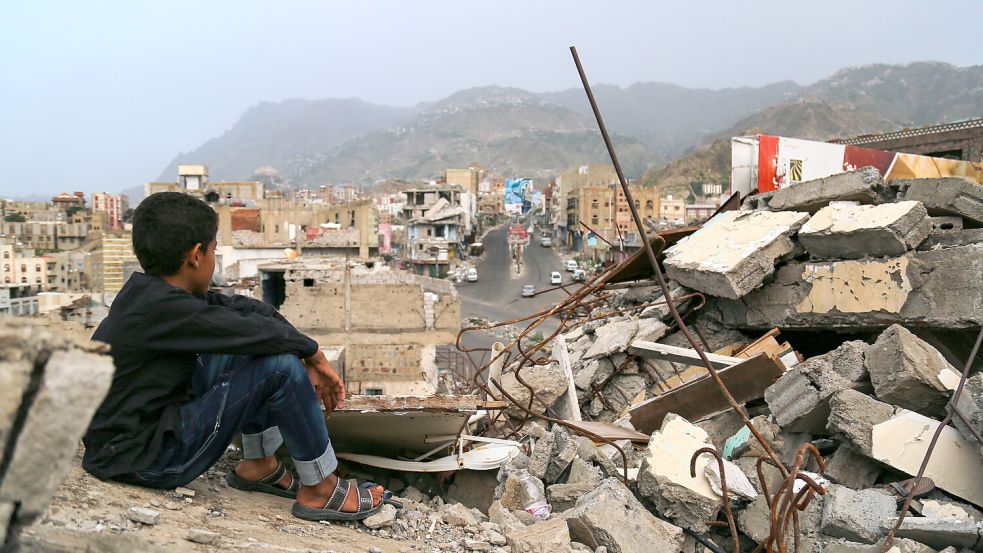 Der seit Jahren dauernde Bürgerkrieg im Jemen hat bislang Hunderttausende Todesopfer gefordert. Viele Menschen suchen Schutz außerhalb des Landes. Foto: imago images/Pond5 Images