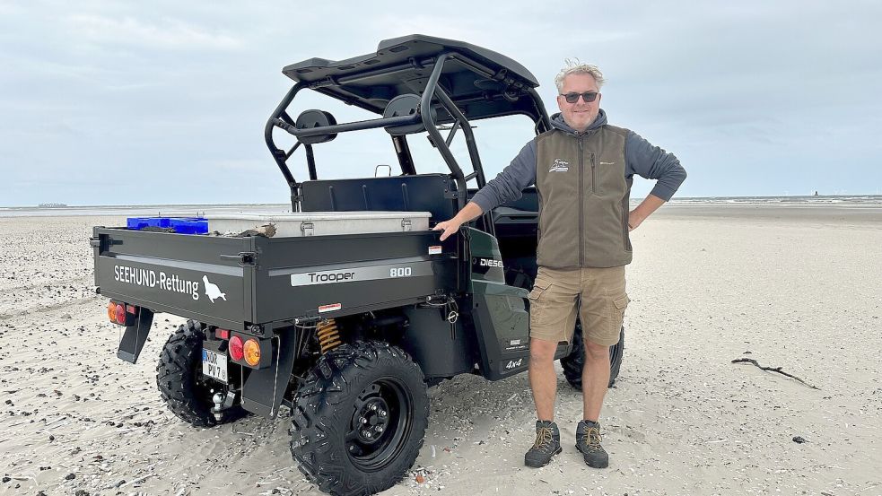 Mit dem Quad bringt Eilt Arnold aufgefundene Tiere an einen ruhigen Ort. Foto: Dittrich/dpa