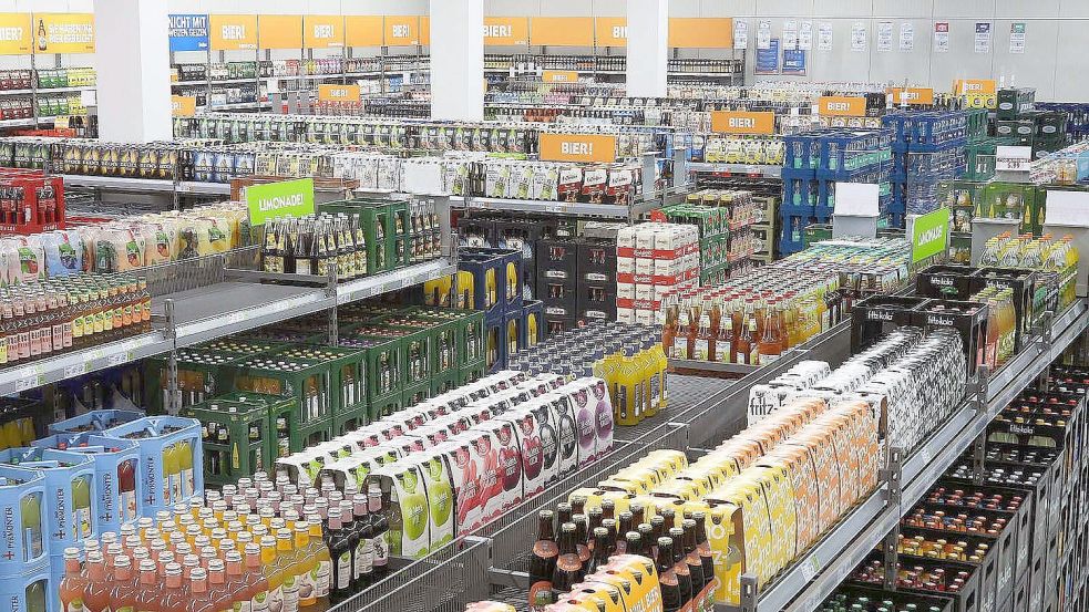 Ein große Vielfalt an Getränken bietet der neue "Hol' ab!"-Markt in Harsweg. Foto: F. Doden