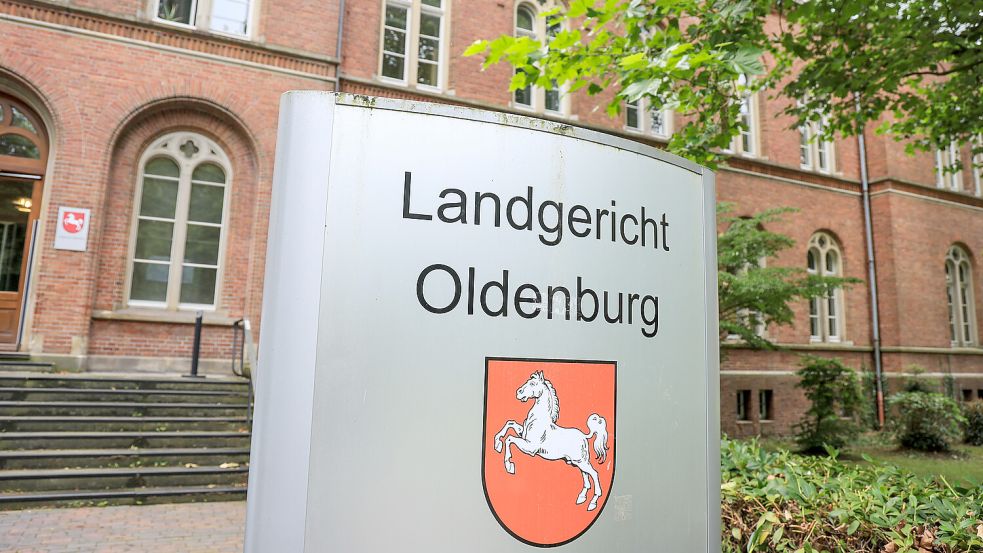 Am Freitag begann das Verfahren vor dem Landgericht Oldenburg. Foto: Strangmann/DPA