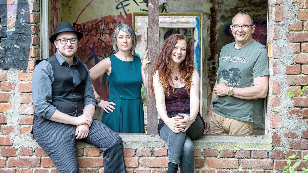 Die Celtic-Folk-Band Cara eröffnet die neue Spielzeit unter freiem Himmel. Foto: Kulturevents Emden